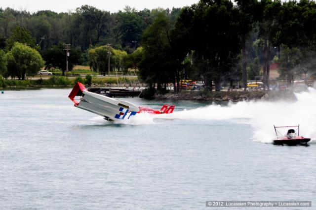 2012_APBA_H1Unlimited_Heat 1C including flip and pit photos_6634