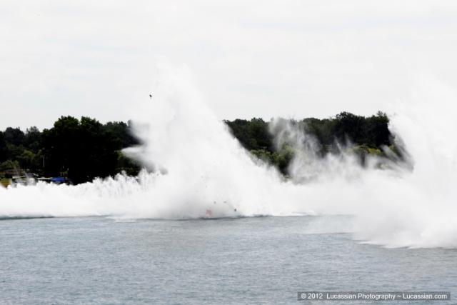 2012_APBA_H1Unlimited_Heat 1C including flip and pit photos_6641
