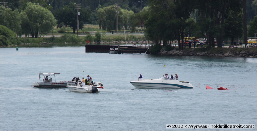 Rescue boats arive to help the driver exit