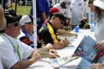 2012_APBA_H1Unlimited_Autographs_50